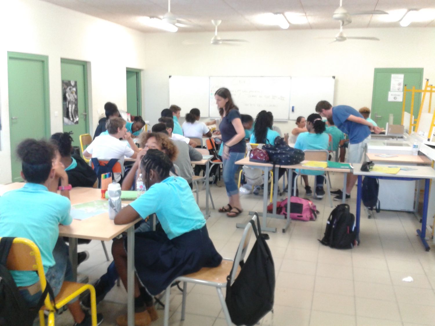Une équipe du CNRS à la rencontre des collégiens