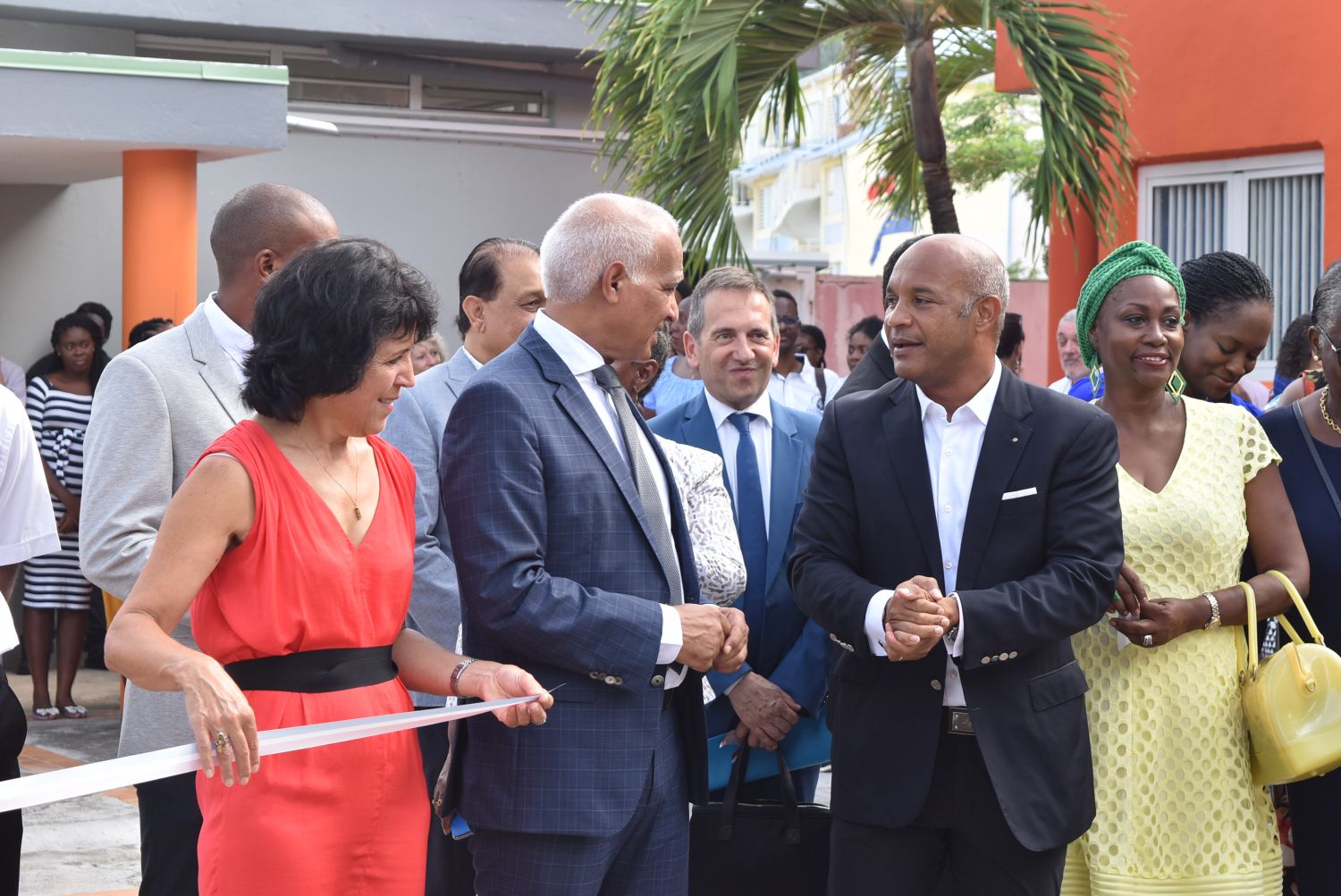 L'inauguration du "nouveau" collège Mont-des-Accords !