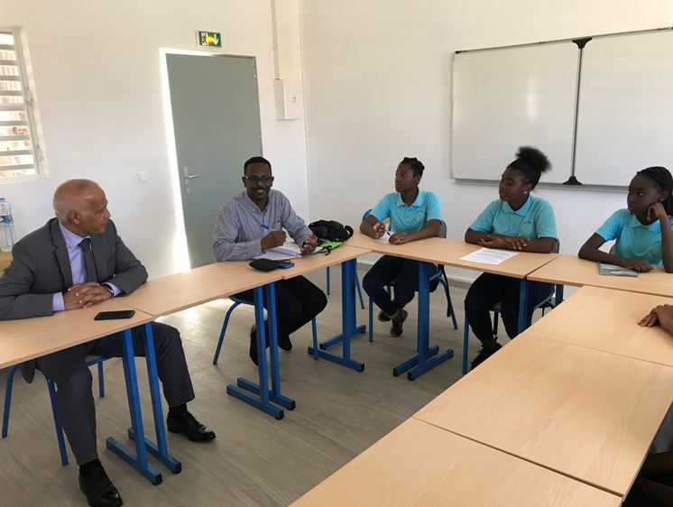 Des reporters en herbe au collège Soualiga