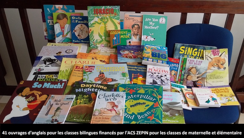 Des livres en anglais offerts par l’Association Culturelle et Sportive de la Zone d’Education Prioritaire Iles du Nord (ACS ZEPIN)